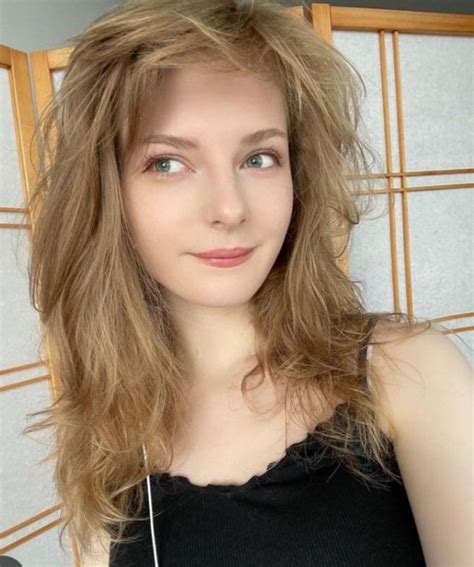 ella freya only fans|Why doesnt Ella Freya take pictures with her fans : r/EllaFreya